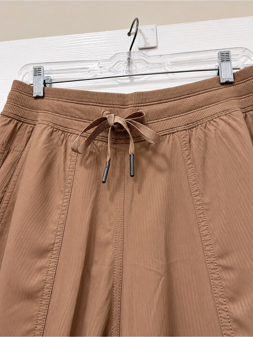 Lululemon Dance Studio Cargo Jogger Taupetastic Relaxed Fit Mid-Rise Medium - Picture 5 of 5